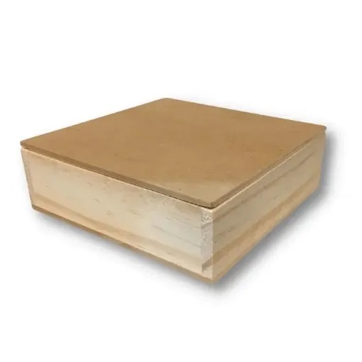 Imagen de Caja de madera de pino con tapa de encastre de MDF de 5mms. de (14*14)4cms.