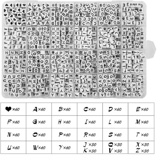 Imagen de Pack de 1440 cuentas de acrilico cubo blancas de 5*5mms. impresas abecedario letras negras en caja organizadora