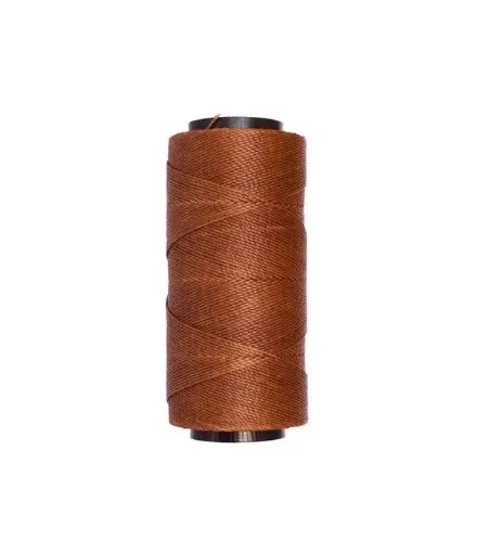 Imagen de Hilo cordon encerado fino 100% polyester 2 cabos cono de 100grs 150mts SETTANYL color 0065 marron