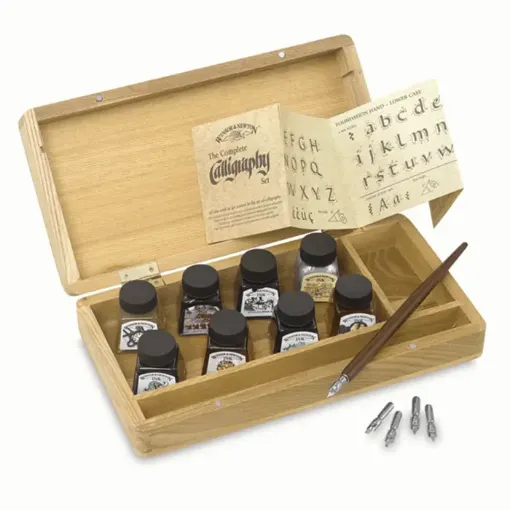 Imagen de Set completo para caligrafia the complete Calligraphy set "WINSOR & NEWTON" en caja de madera con 8 tintas y 5 plumas