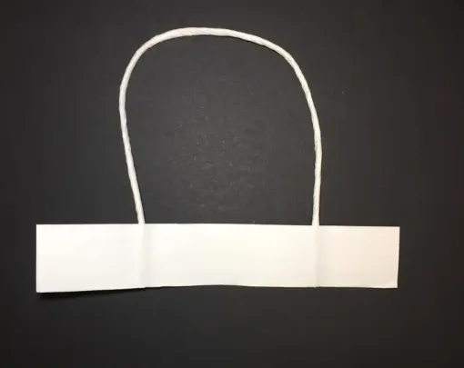 Imagen de Asa o manija con cordon para bolsa de papel blanca 20*12 cms. *50 unidades
