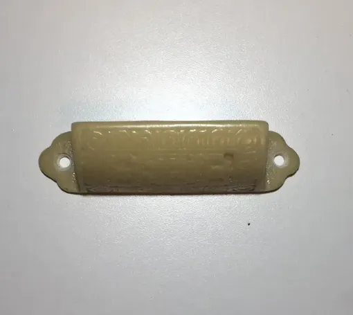 Imagen de Manija agarradera de resina para cajon o bandeja rectangular con 2 agujeros