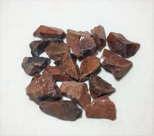 Imagen de Piedras semi preciosas Obsidiana Caoba en bruto piedras de 2 a 3cms en paquete de 100grs