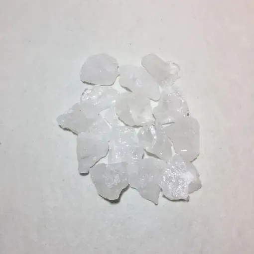 Imagen de Piedras semi preciosas Cuarzo cristal en bruto de 2 a 3cms aprox en paquete de 100grs.