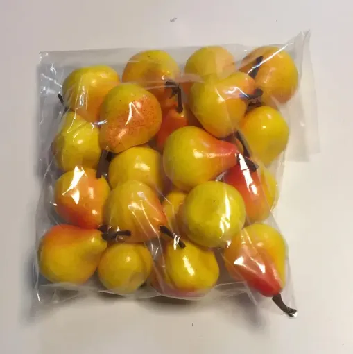 Imagen de Fruta chica de plastico de 3cms por 20 unidades modelo Pera Amarilla