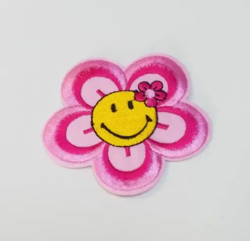 Imagen de Aplique parche bordado termoadhesivo para tela modelo Rosa con Emoji de 7.5*7.5cms