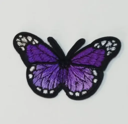 Imagen de Aplique parche bordado termoadhesivo para tela modelo Mariposa multicolor violeta de 4.5*7.5cms