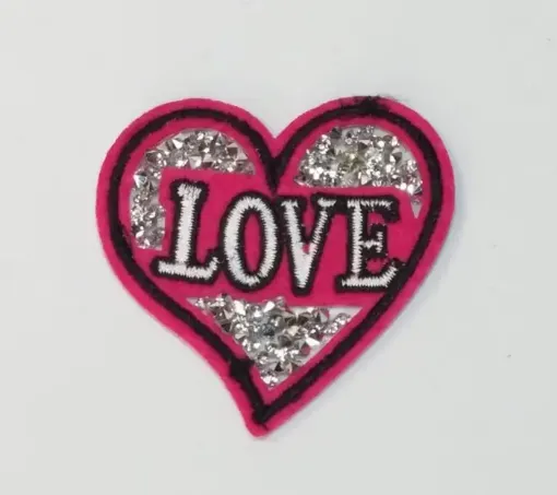 Imagen de Aplique parche bordado termoadhesivo para tela modelo Corazon LOVE con piedras brillos de 6*6cms