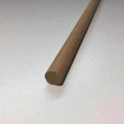 Imagen de varilla o palo redondo de madera de Haya de 8mms de ancho varilla de 150cms