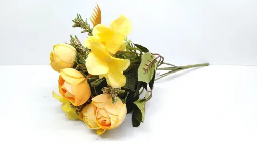 Imagen de Ramo de marimonias con hortencia *5 cod.B735 color amarillo