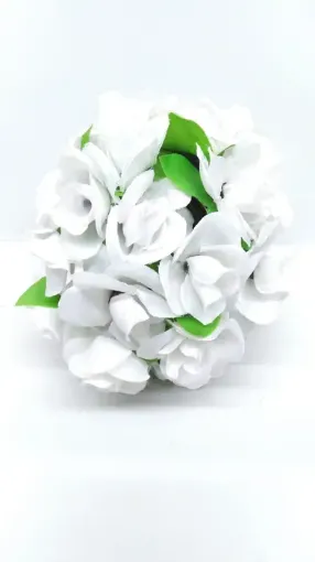 Imagen de Esfera de 20cms. de flores rosas artificiales color blanco
