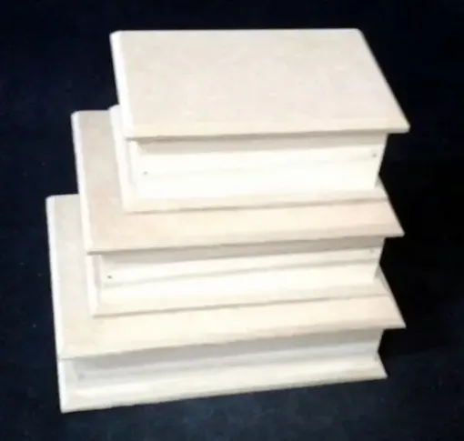 Imagen de Caja rectangular de madera de pino con tapa saliente de MDF de (16*21)5cms. medida interna (13*18)4c