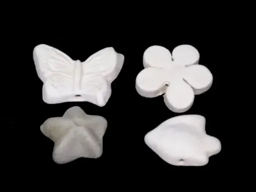 Imagen de Pieza chica de ceramica mariposa de 4.5*5cms.