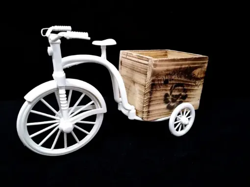 Imagen de Bicicleta de plastico blanca con cajon de madera marron "Home & Garden 26*17cms.