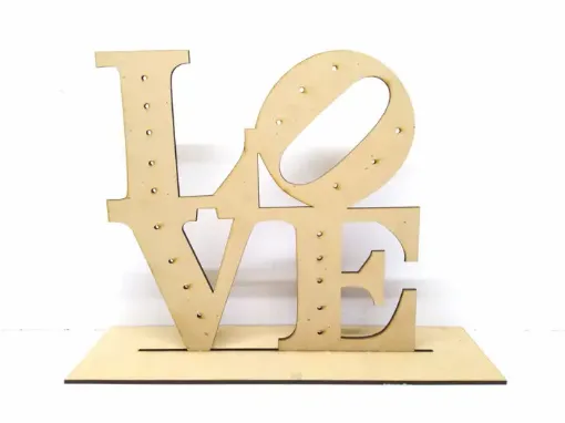 Imagen de Cartel vertical de MDF corte laser de parar Palabra "LOVE" de 23*23cms.