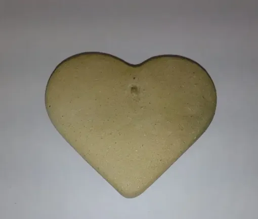 Imagen de Pieza mini de ceramica corazon de 5.5*4cms.