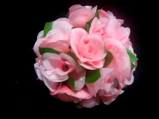 Imagen de Esfera de flores de 18cms. De color rosado