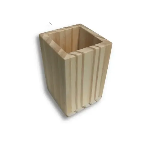 Imagen de Portalapices de madera de pino mediano de 7x11cms Sin base