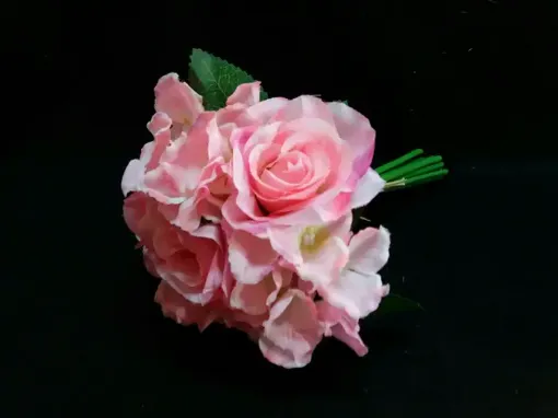 Imagen de Bouquet mixto de rosas con orquideas D99 color rosado