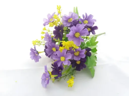 Imagen de Ramo de margaritas multicolor *7 A1811 lila y violeta