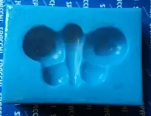 Imagen de Molde de silicona modelo Mariposa con corazones