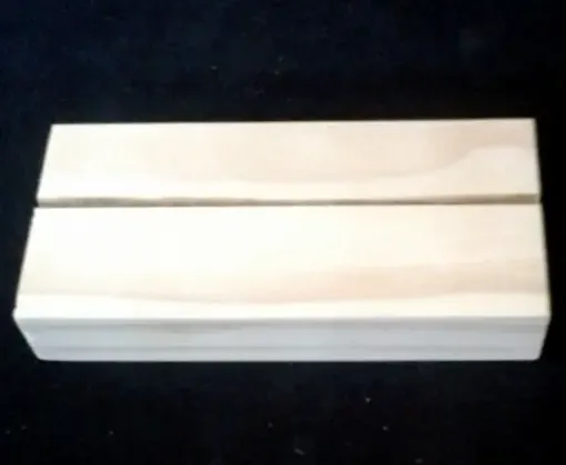 Imagen de Base de madera de pino para calado o cartel con ranura de 10x3cms