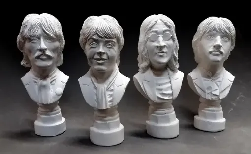 Imagen de Rockeros, Beatles coleccion de 4 piezas de 5x4x13cms