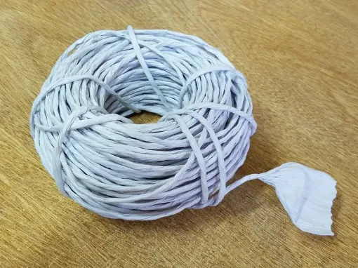 Imagen de Hilo o cuerda de papel blanco fino de 6cms. de ancho *50 mts.
