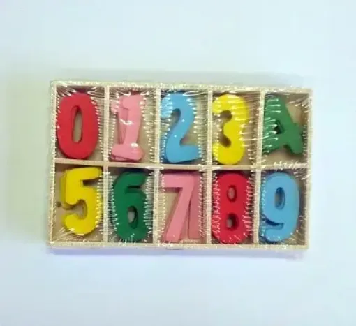 Imagen de Caja con 50 numeros de madera de 2.7cms. de diferentes colores