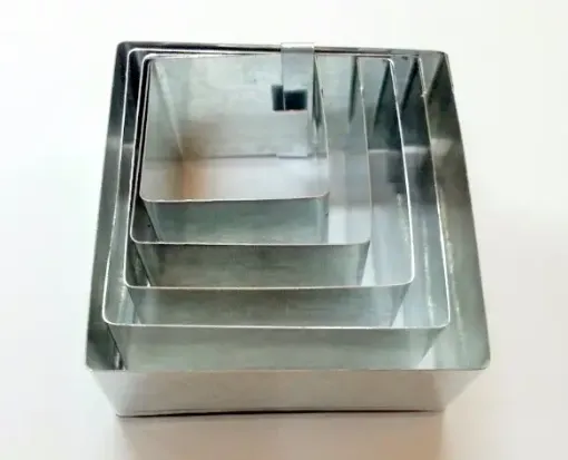 Imagen de Juego set de cortantes moldes de 5 medidas para velas masas de 4 cms de altura con forma cuadrada