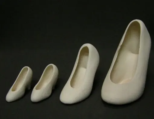 Imagen de Zapato de bailarina de ceramica mediano de 13cms.