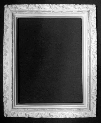 Imagen de Marco rectangular labrado angosto Gde ext.33x40cms int.23x31cms