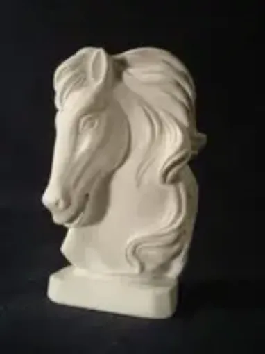 Imagen de Busto de caballo chico de yeso
