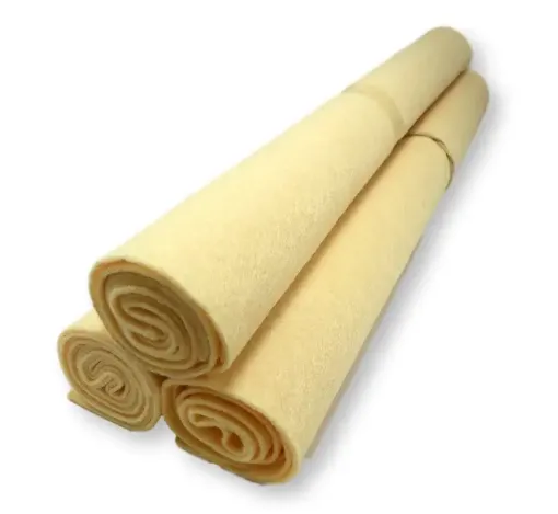Imagen de Fieltro especial para manualidades extra soft 100% polyester de 45*100cm color beige crema