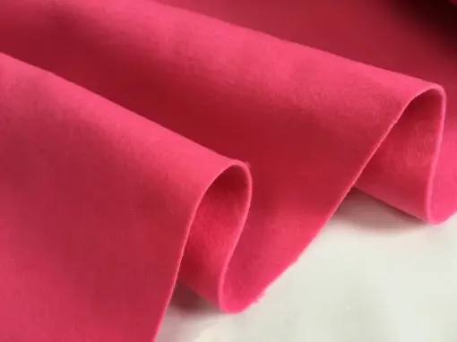 Imagen de Fieltro especial para manualidades extra soft 100% polyester de 45*100cms color rosado medio