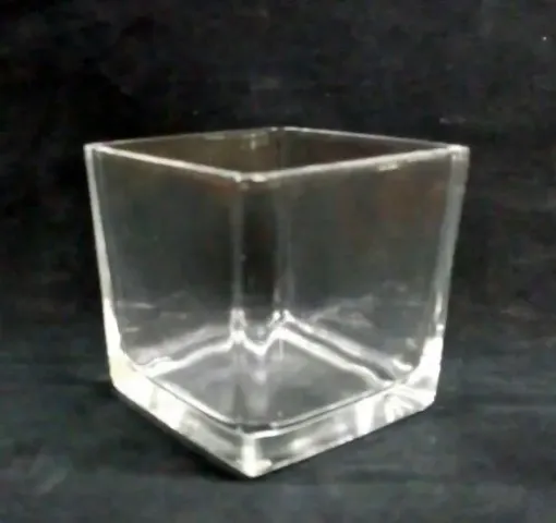Imagen de Florero de vidrio cubo de 10cms. de altura SB19334-S
