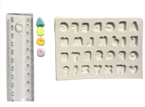 Imagen de Molde de silicona para resinas y masas no.004 modelo abecedario chico 28 letras de 1.2cms. aprox.
