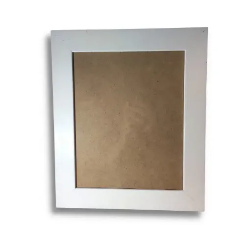 Imagen de Marco con moldura de 3.5cms. chata nro.9 color blanco de 15x21cms con vidrio