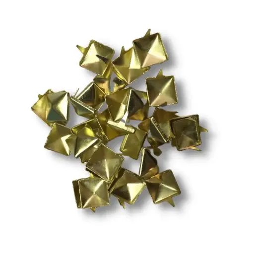 Imagen de Tacha con cabeza piramidal de 10*6mms. color oro *30 unidades