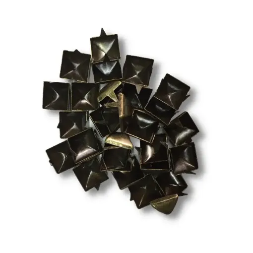 Imagen de Tacha con cabeza piramidal de 12*8mms. color oro viejo *30 unidades