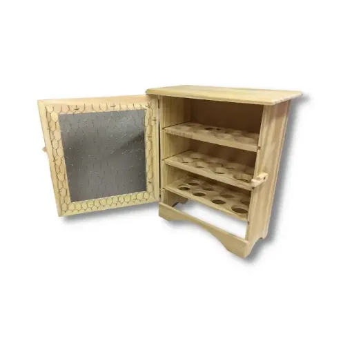 Imagen de Huevera de madera de pino con tejido para 24 huevos de 29x14x32cms.