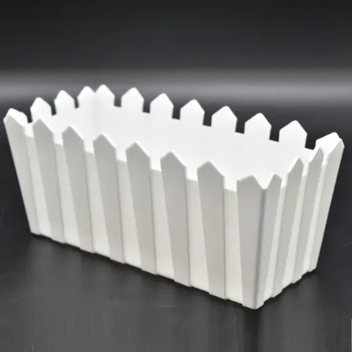 Imagen de Jardinera de plastico maceta tipo cerca blanca rectangular de (9*20)8.5cms.