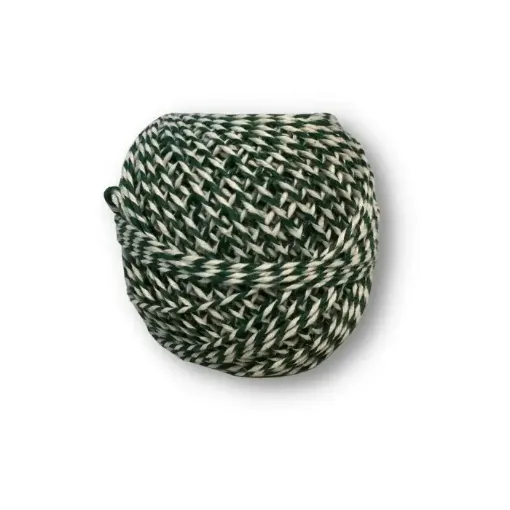 Imagen de Ovillo de hilo de algodon color Verde oscuro combinado con crudo de 35grs.=70mts.