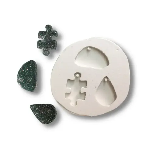 Imagen de Molde de silicona para resina modelo A017 dijes de 3 formas diferentes