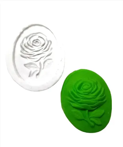 Imagen de Molde de silicona para resina y masas nro.034 modelo camafeo de rosa de 3x4cms. aprox.