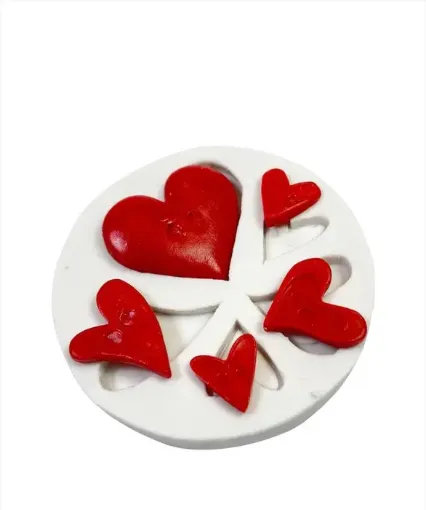 Imagen de Molde de silicona para resina y masas nro.051 modelo 5 corazones de 1.5 a 3cms. aprox.