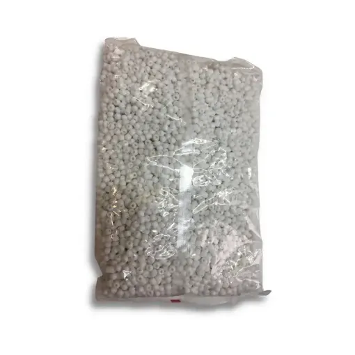 Imagen de Mostacillas grandes cuentas mostacillon 4x2.5mms en paquete de 450grs color Blanco opaco
