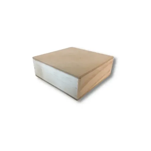 Imagen de Caja de madera de pino con tapa de encastre de MDF de 5mms forma cuadrada de 12x12x4cms