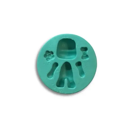 Imagen de Molde de silicona para resina y masas no.112 modelo muneca multifuncion piezas de 1 a 3cms. aprox.