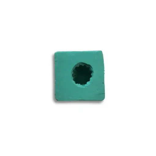 Imagen de Molde de silicona para resina y masas no.032 modelo cactus de 1.5cms. aprox.